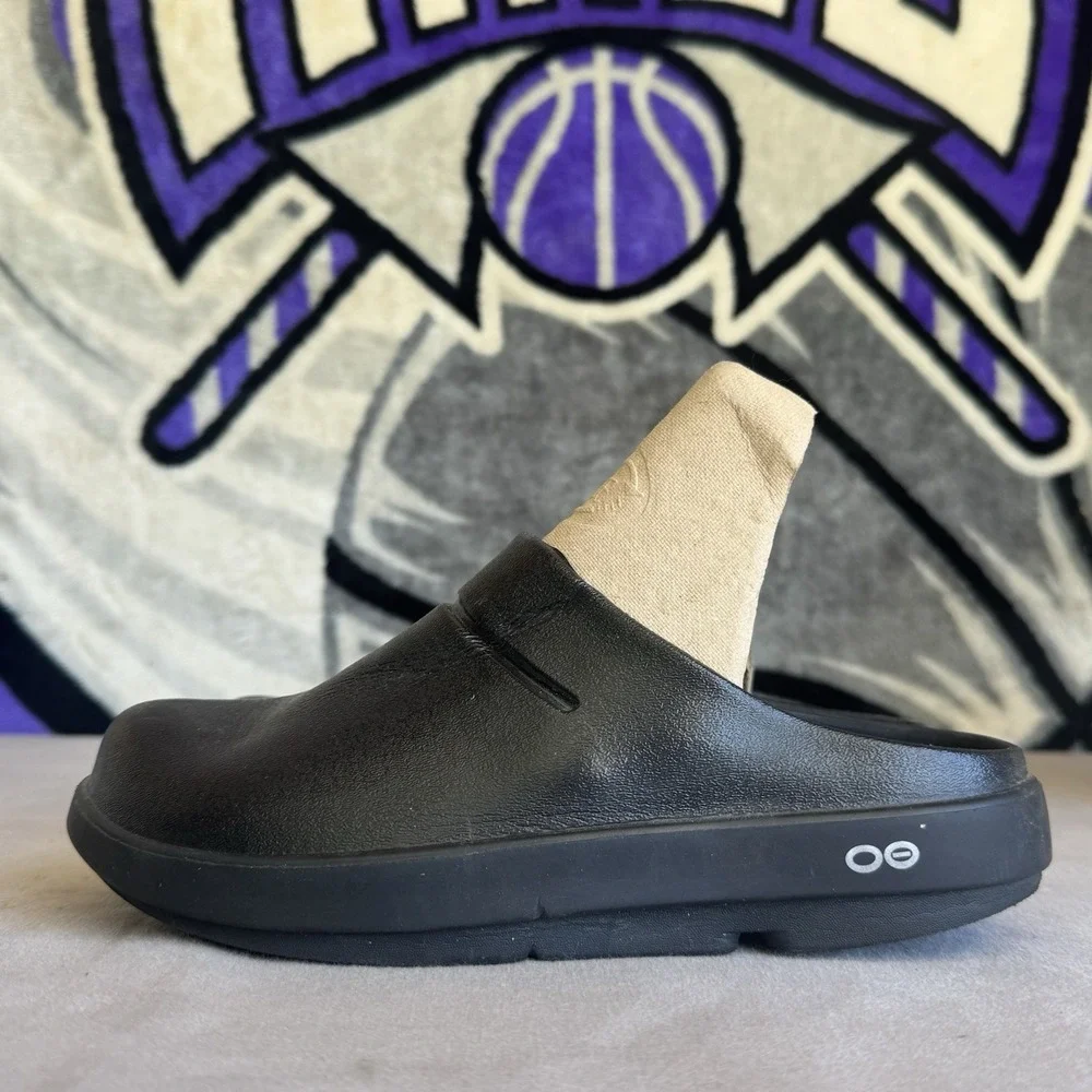 Size M8/W10 - OOFOS OOcloog Clog‎ Black Beach Slip On Recovery Sandals